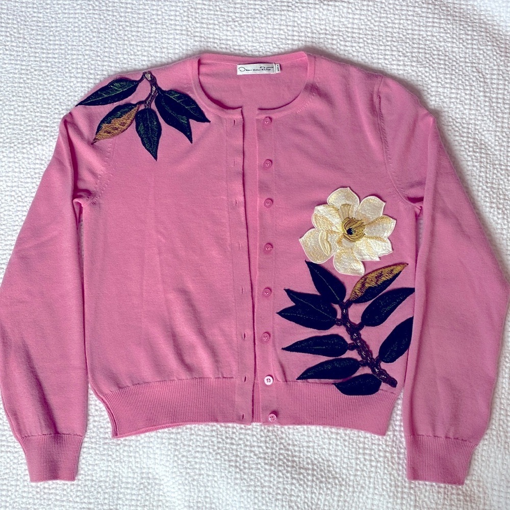 Oscar de la Renta pink wool cardigan magnolia floral embroidered. Small.